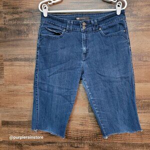 Levi's Skinny Bermuda Shorts Size 12 Mid Rise Cut Off Button Flap Stretch Denim